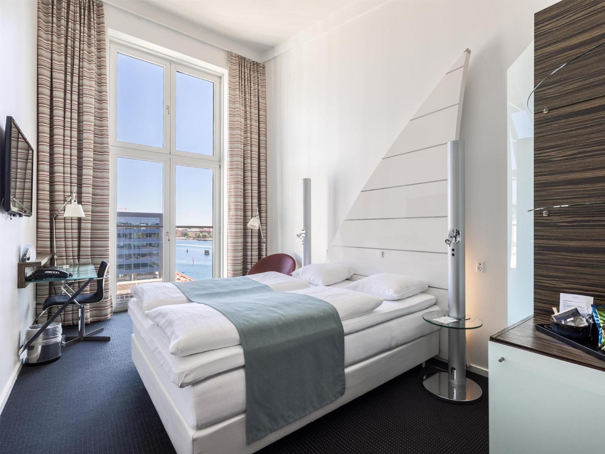 Superior-dobbeltværelse med udsigt over havnen